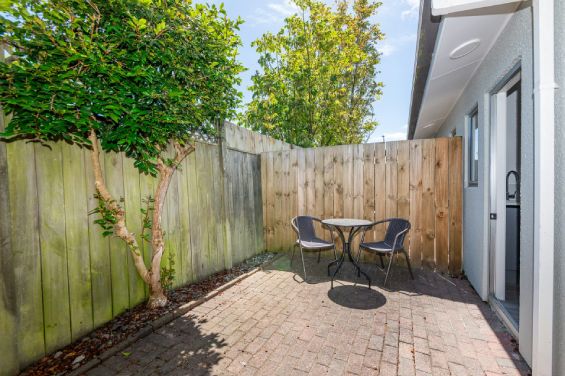 Executive Studio with Patio and Kitchen